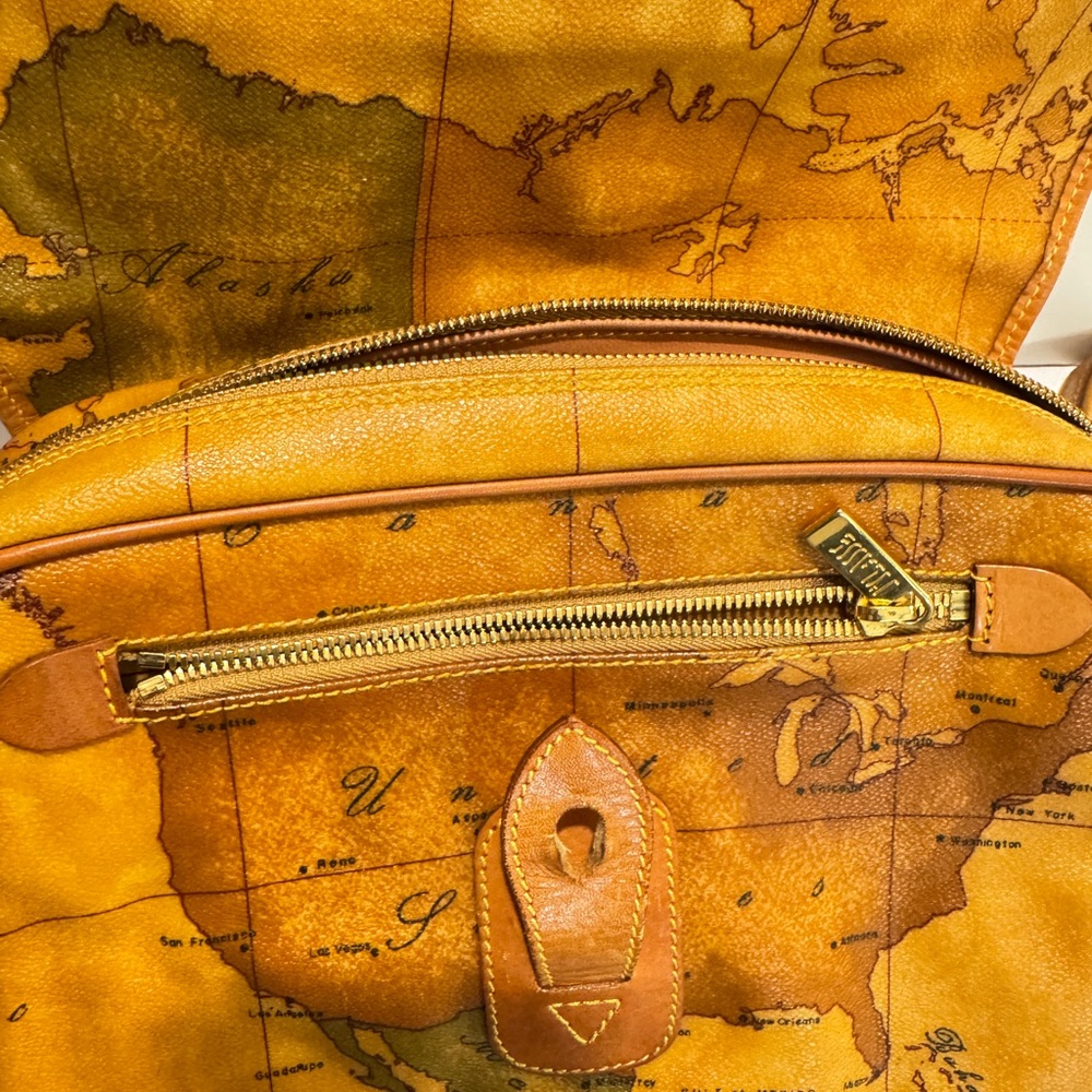 Alviero Martini Print map Tan Shoulder Bag - Picture 14 of 16